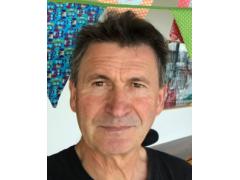 Uw docent Avi Lev